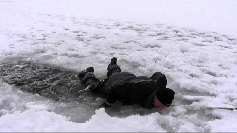 Introduction to ice fishing game